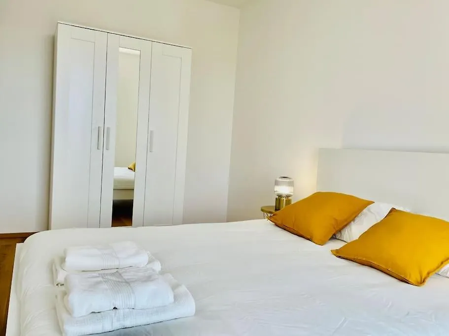 New And Large Flat In Center-Terrace And Parking- 142-100 Appartamento Lussemburgo